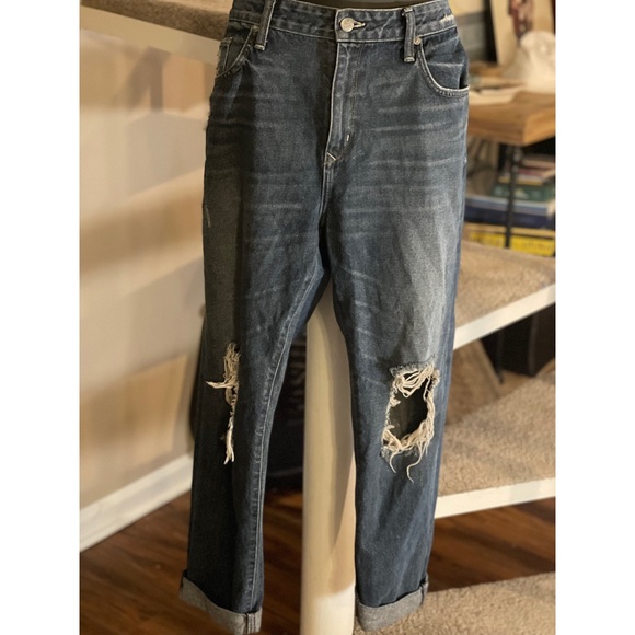 Lovers + Friends Jeremy Boyfriend Jeans in Sierra - Picture 2 of 6